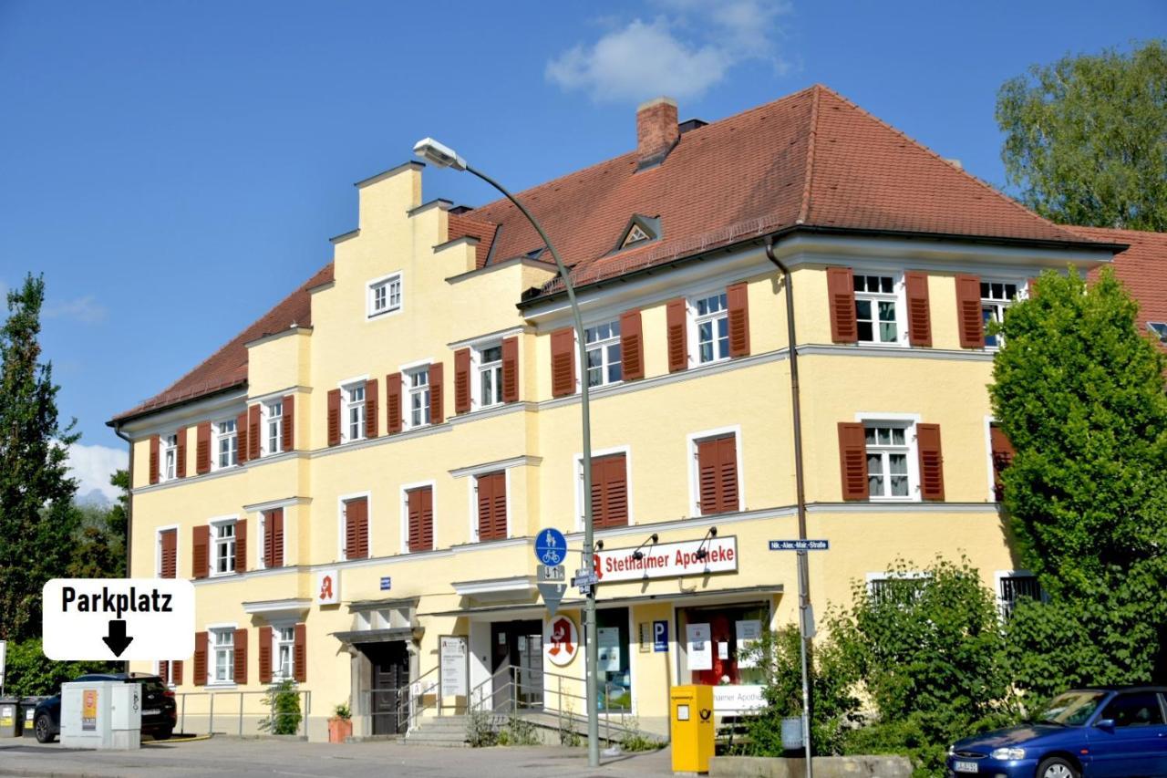 White Midsommar - Stilvolle Wohnung, 3 Schlafzimmer, Wohnzimmer, Kueche ランツフート エクステリア 写真